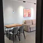 Hermanos 702 Apartment